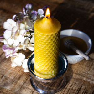 Wachskerze "Wabenflamme", 15x5,5 cm